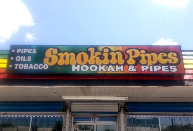 Smokin Pipes Smoke Shop Holiday