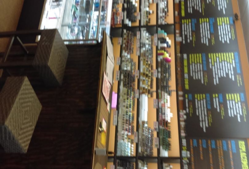 CITY OF VAPORS Electronic Cigarette Vape Store