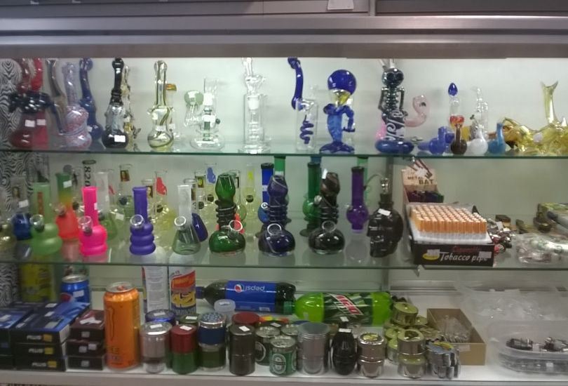 Mad Vapor, The Electonic-Cig. and Hookah Store in Palmetto and Ellenton area.