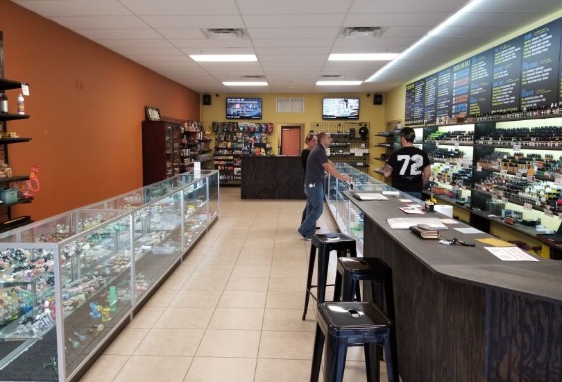 CITY OF VAPORS Electronic Cigarette Vape Store