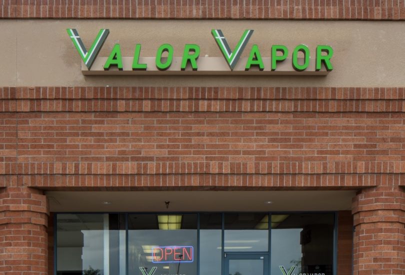 Valor Vapor - Tempe