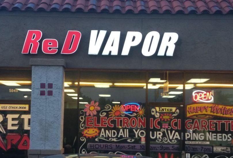 Red Vapor Store