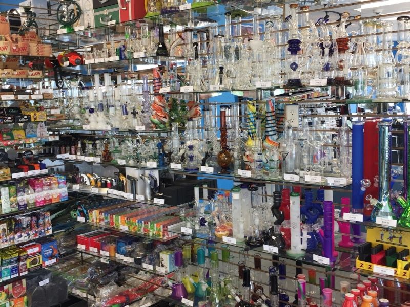 Ohmies Vape And Glass Emporium