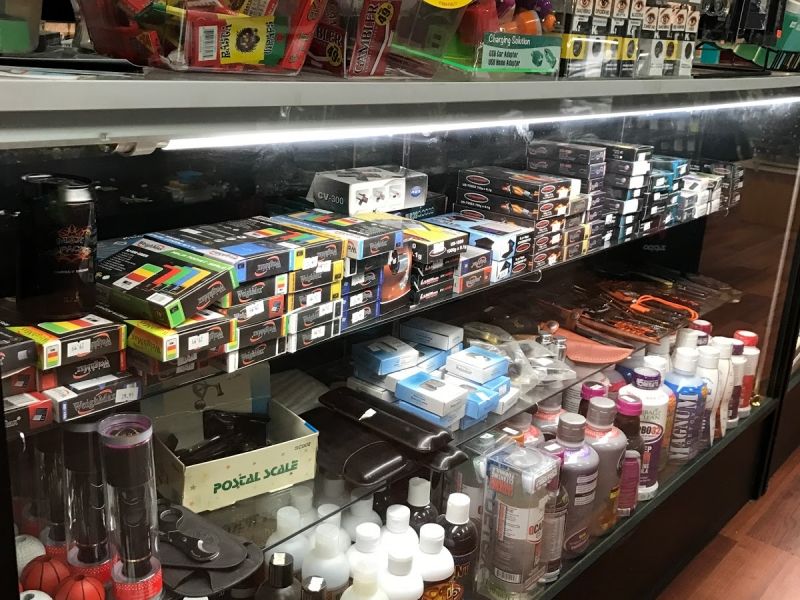 Royal Smoke and Vape - 592 California Blvd San Luis Obispo, CA