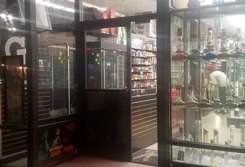 Amsterdam Smoke and Vape Store