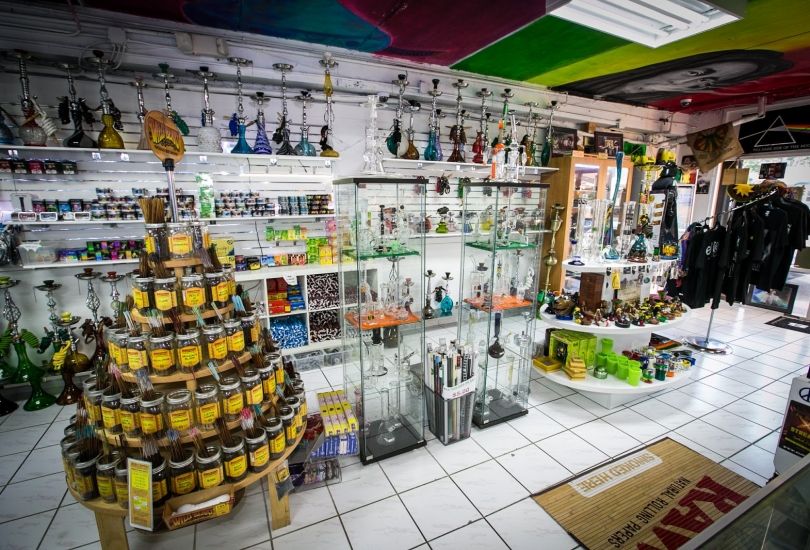 Vape & Smoke Shop - Biscayne