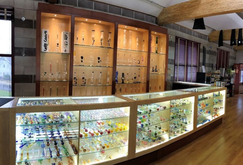 UTOPIA Smoke Shop