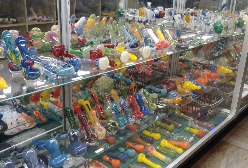 Glass n Go Smoke Shop