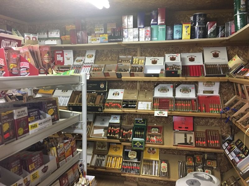 Stateline Tobacco. Richmond IL