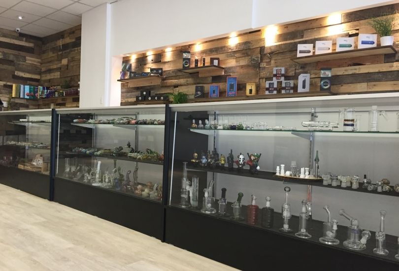 Roots Smoke & Vapor Shop