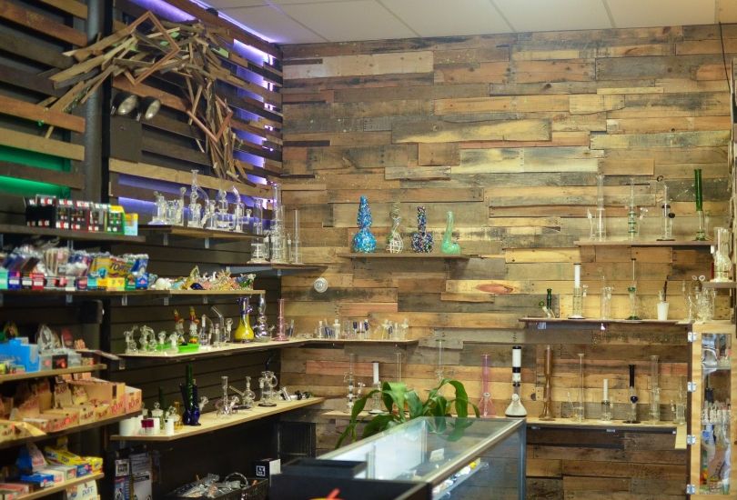 Roots Smoke & Vapor Shop