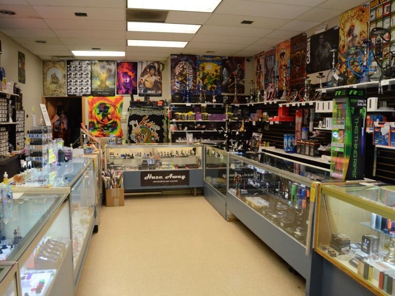 The HaZy HideAway Vape and Hookah 49 Kirkwood Ct SW Cedar Rapids, IA