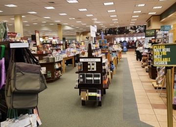 Barnes & Noble