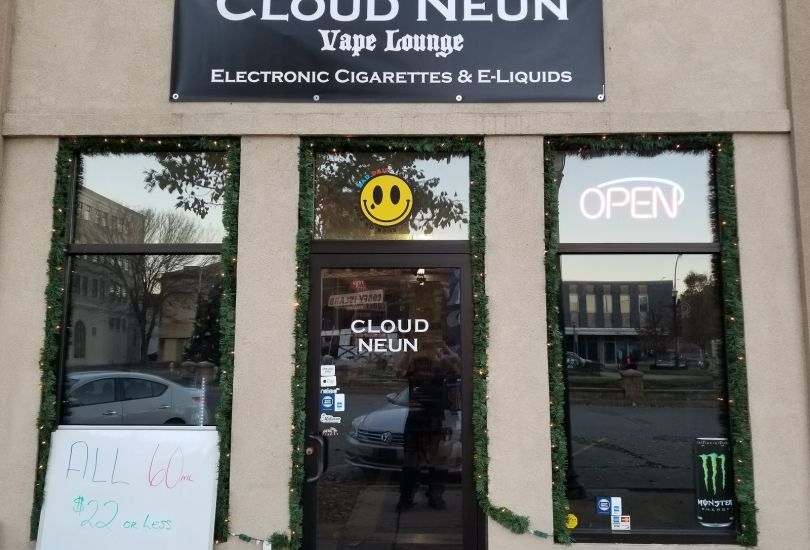 Cloud 9 Vape Lounge (Cloud Neun)