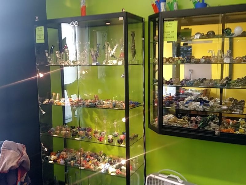 710 Glass & Vapor 116 Meadville St Edinboro, PA