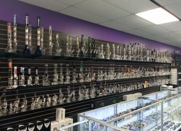 Get Weird Vape Smoke Shop