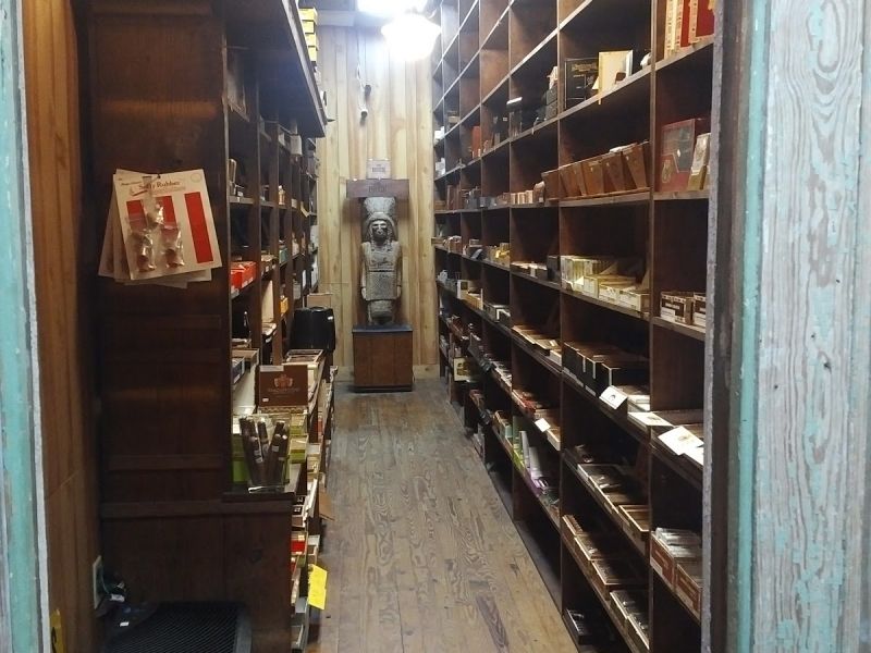 sir williams tobacco Sir Williams Tobacco