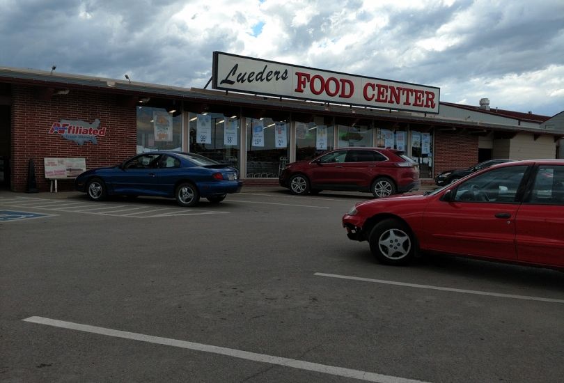 Lueders Food Center