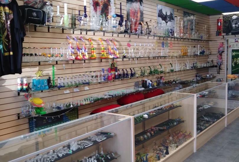 Lee Trevino Smoke Shop