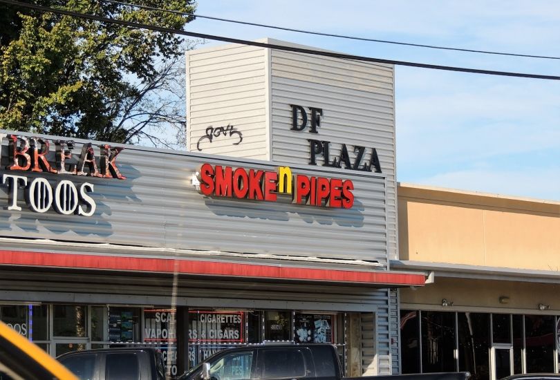 Smoke N Pipes Smoke Shop