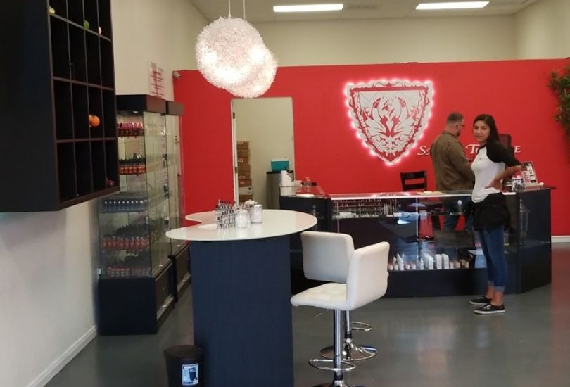 Smoke To Live Blanco Vapor shop
