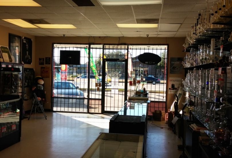 Tokin Eddie's Smoke Shop