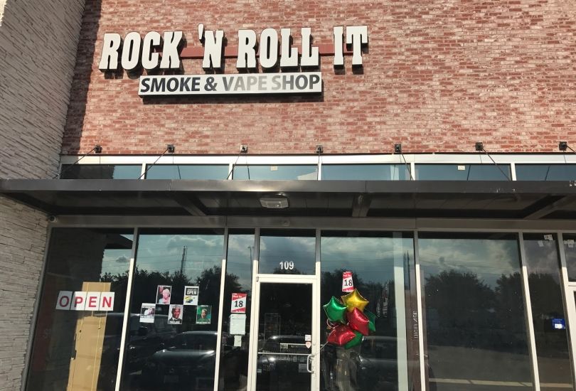 ROCK N ROLL IT Smoke & Vapeshop
