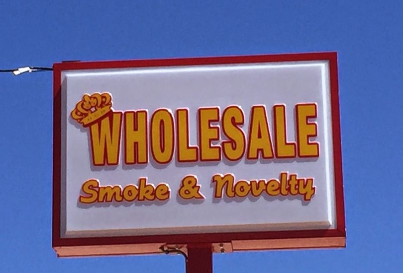 CROWN SMOKE SHOP WHOLESALES AND NOVELTY