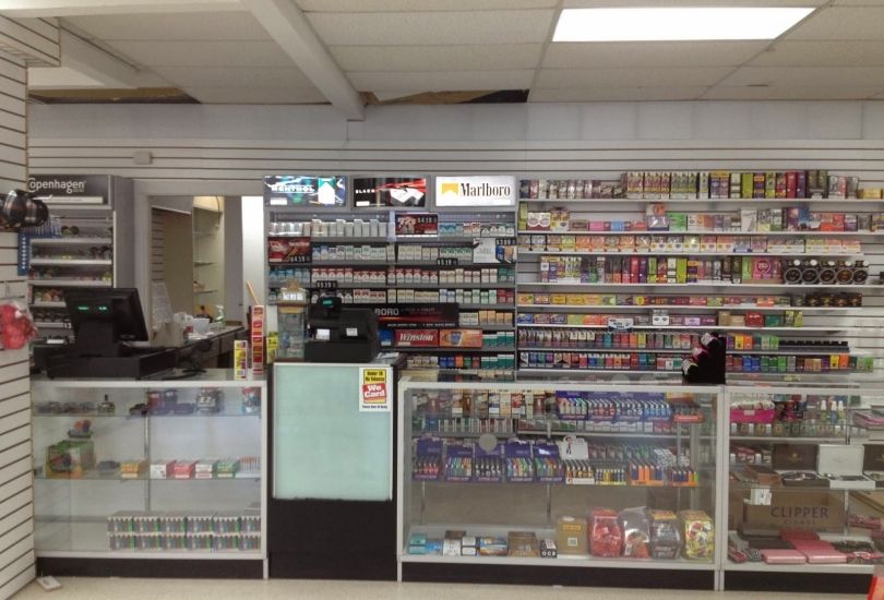 Hewitt Smoke Shop