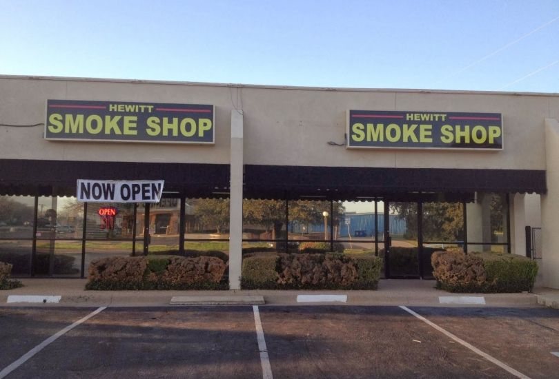 Hewitt Smoke Shop