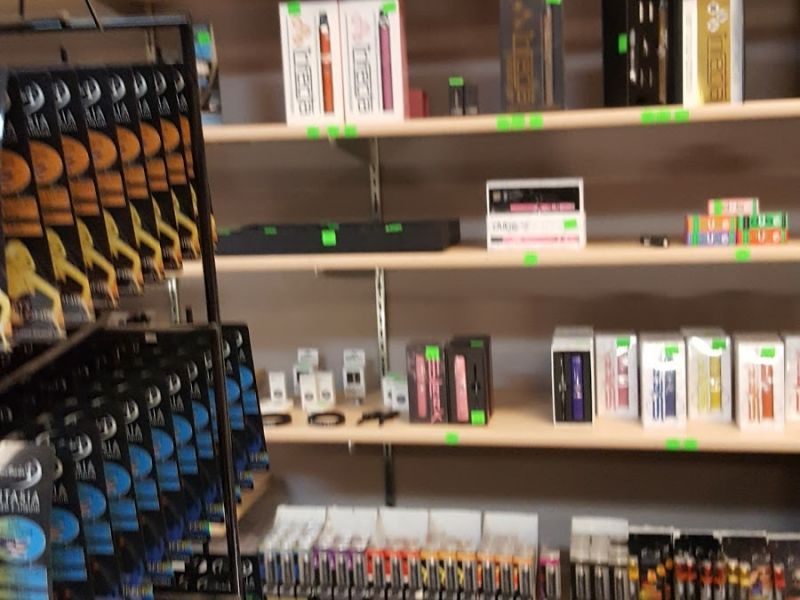 House of Hookahs Smoke Shop and Vape Shop WVC Redwood 4081 S Redwood