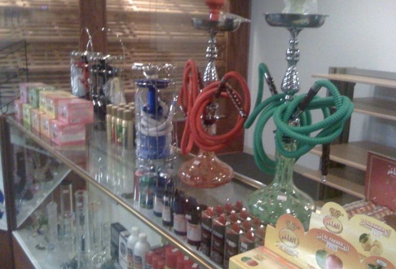 Q's Smoke Shop