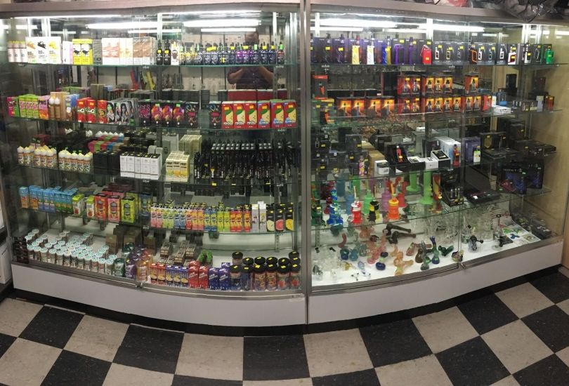 Willy's Smoke Shop