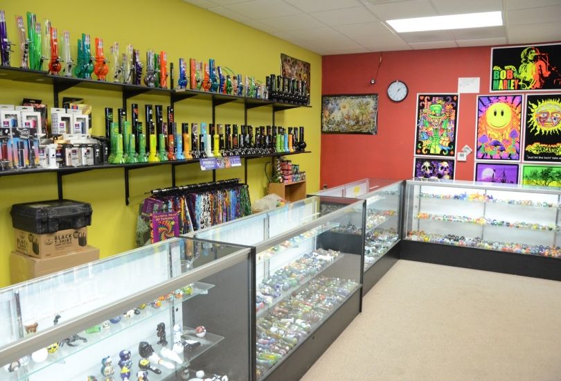 Marley's Smoke Shop