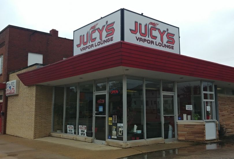 Juicy's Vapor Lounge Emporia