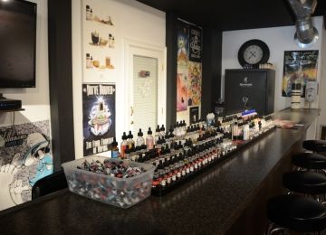 Derb E Cigs Vapor Store