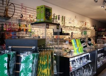 LA Cloud Supply Smoke Shop