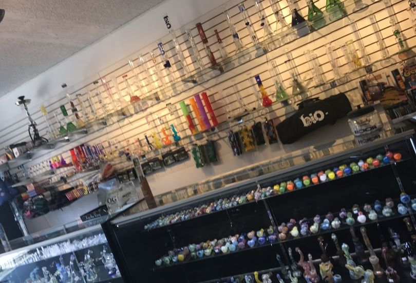 LA Cloud Supply Smoke Shop