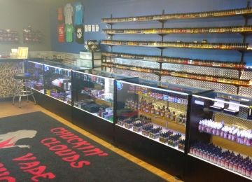 Chuckin' Clouds Vape Shop