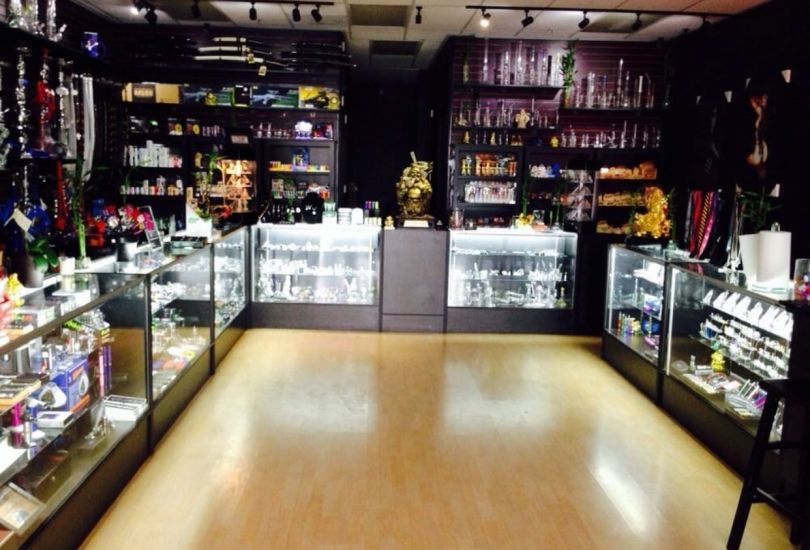 Scarlett Vapors & Smoke Shop