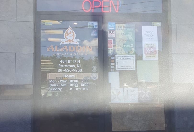 Aladdin Glass & Vape - Paramus