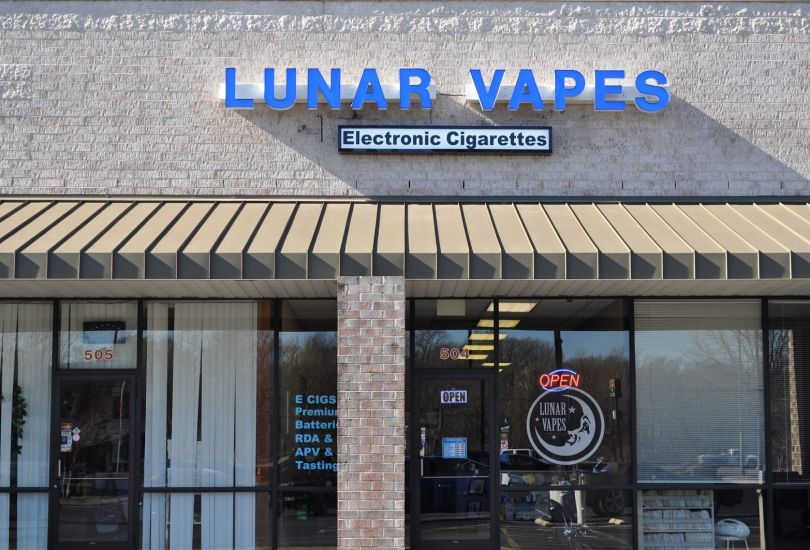 Lunar Vapes