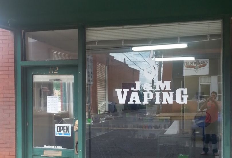 J and M Vaping