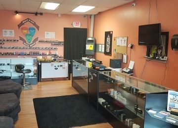 BOOGALOO VAPE SHOP ( Chi Chapter )