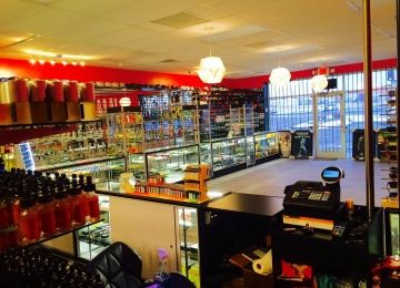 ALTERNATIVES VAPE STORE