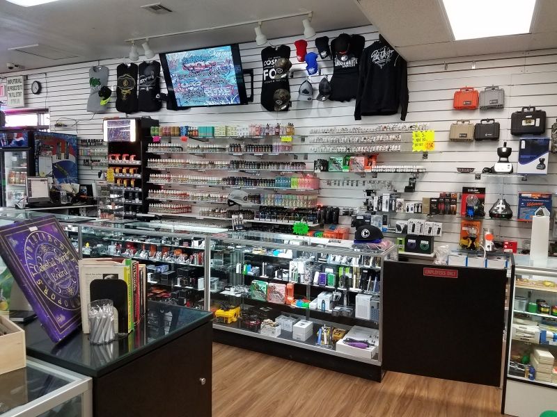 Mojo's Smokes and Gifts