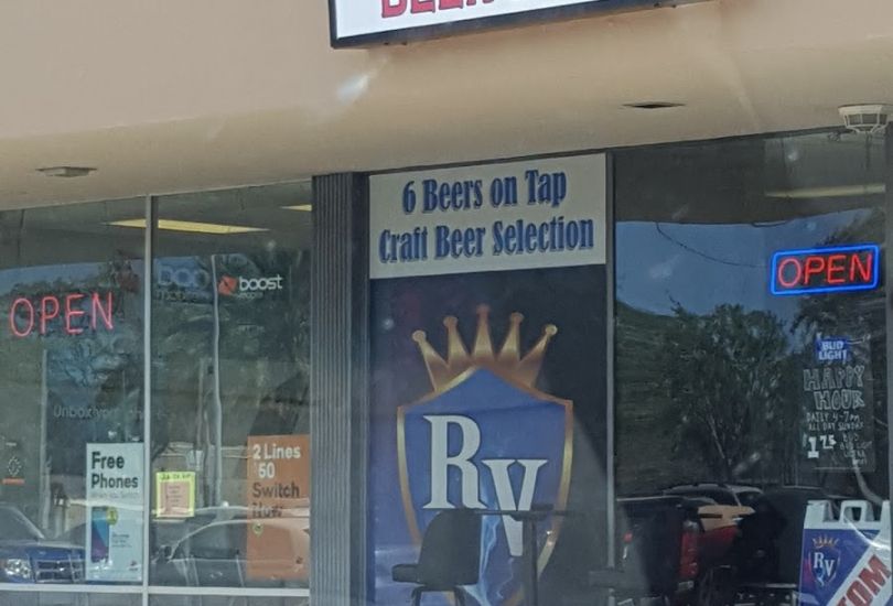 Royal Vapor Lounge