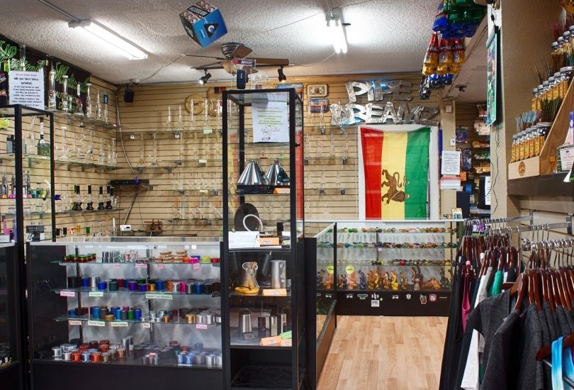 Pipe Dreamz Smoke Shop