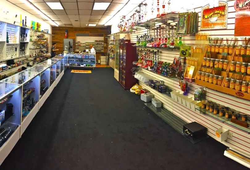 Smoker's World Of Hollywood Smoke Shop