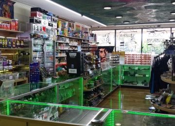 Vape & Smoke Shop - Pines